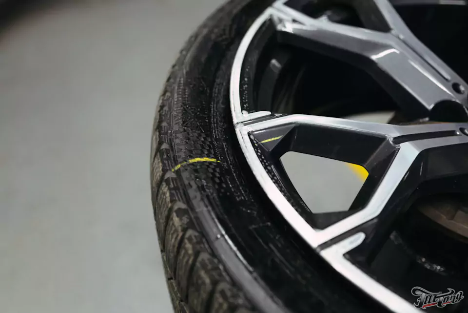 Фирменный шиномонтаж с адаптацией и балансировкой на стендах Hunter для BMW X5
